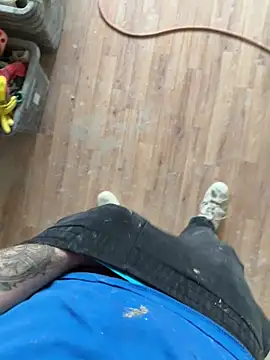 Snapshot of vitiligoDaiv chatting on 04/15/26, 08:20 vitiligoDaiv online show from 04/15/26, 08:20