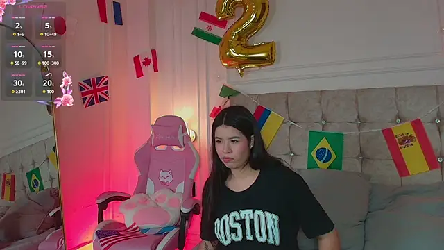 SophieBuitrago online show from 06/11/26, 12:02