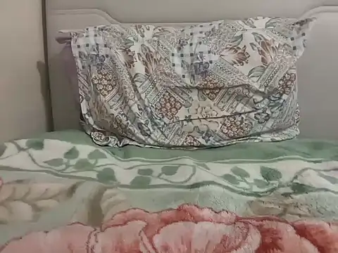 Snapshot of Punisherr25 chatting on 04/15/26, 02:17 Punisherr25 online show from 04/15/26, 02:17