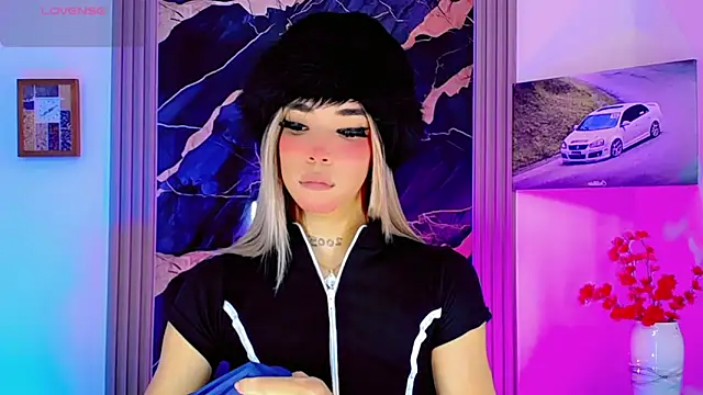 moon sweet- online show from 05/17/26, 03:17