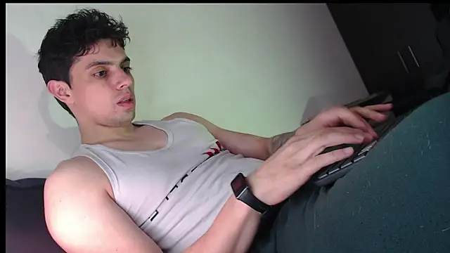 stefan slvtre  online show from 04/18/26, 02:14