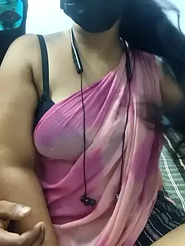 sweetylove01 online show from 05/15/26, 06:06