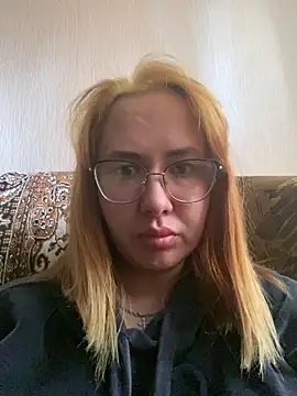 Melissa lissa  online show from 04/15/26, 10:54