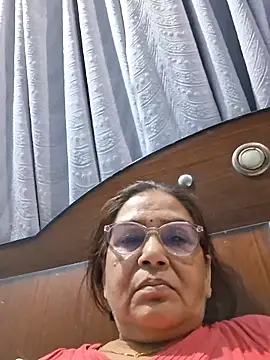Snapshot of Shalini3456 chatting on 05/23/26, 03:11 Shalini3456 online show from 05/23/26, 03:11