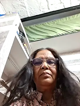 Snapshot of Shalini3456 chatting on 05/15/26, 06:44 Shalini3456 online show from 05/15/26, 06:44