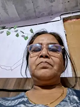Snapshot of Shalini3456 chatting on 04/24/26, 08:27 Shalini3456 online show from 04/24/26, 08:27