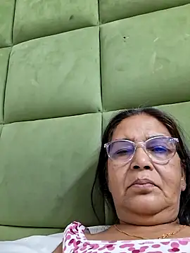 Snapshot of Shalini3456 chatting on 05/17/26, 02:22 Shalini3456 online show from 05/17/26, 02:22