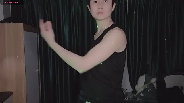 Zz YuunaSSquart zZ online show from 04/23/26, 01:35