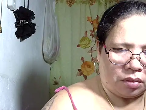 HottyCurlyPeanut online show from 05/23/26, 07:51