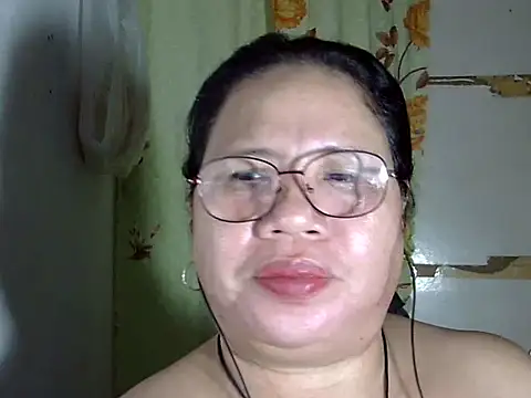 HottyCurlyPeanut online show from 05/11/26, 08:06