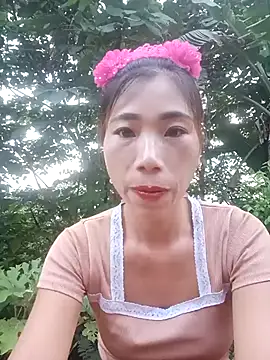 Snapshot of Elena_Mia chatting on 07/06/26, 10:45 Elena Mia online show from 07/06/26, 10:45