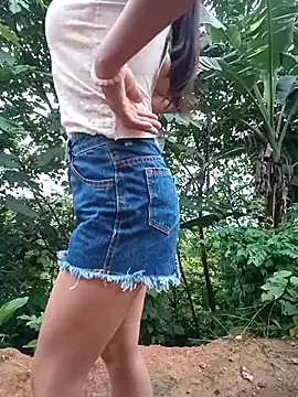 Snapshot of Elena_Mia chatting on 06/19/26, 10:58 Elena Mia online show from 06/19/26, 10:58