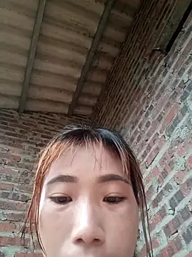 Elena Mia online show from 05/20/26, 10:51