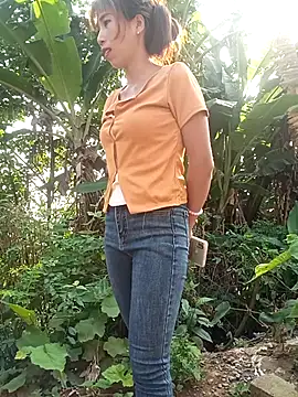 Elena Mia online show from 05/15/26, 11:58