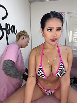 Snapshot of Sara_fun chatting on 02/22/25, 05:12 Sara fun online show from 02/22/25, 05:12