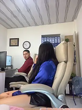 Snapshot of Sara_fun chatting on 09/30/25, 09:32 Sara fun online show from 09/30/25, 09:32