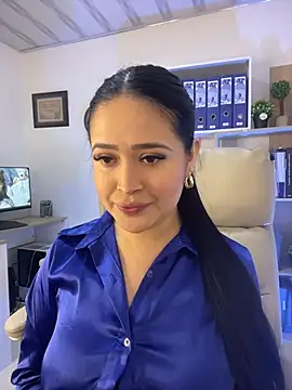 Sara fun online show from 11/29/25, 05:18