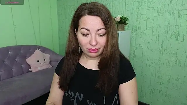 Zoe Zephyr online show from 04/29/26, 05:33