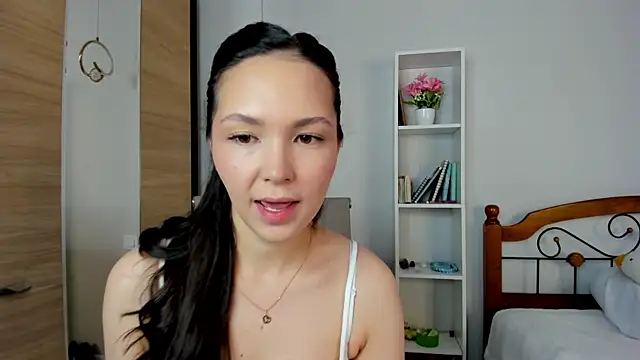 ameliyaa sun online show from 05/18/26, 05:34