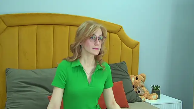 GraceHudsons online show from 05/15/26, 04:21