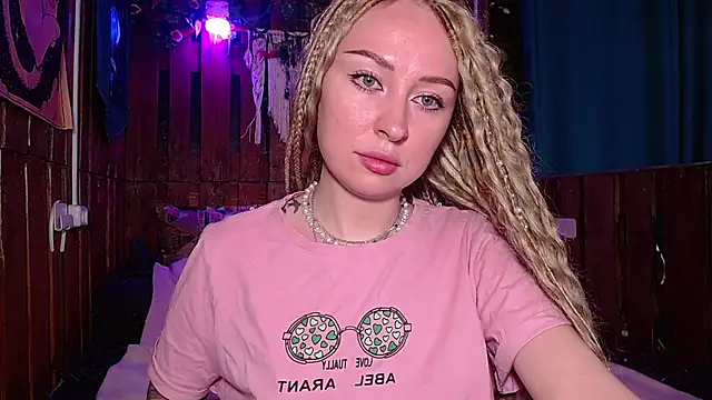 Mimi-Deep online show from 05/26/26, 06:55