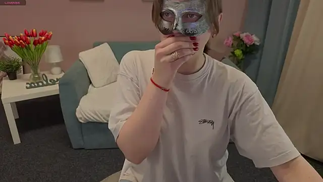 DanaHurt1 online show from 05/19/26, 08:05