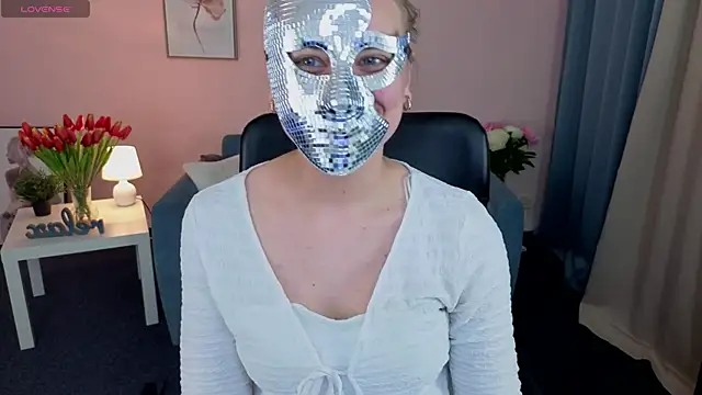 DanaHurt1 online show from 06/22/26, 08:39