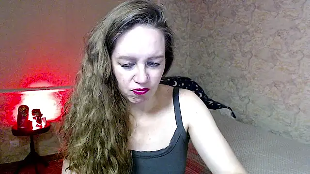 Snapshot of Fern_Lust chatting on 06/30/26, 03:23 Fern Lust online show from 06/30/26, 03:23