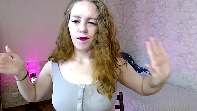Snapshot of Fern_Lust chatting on 07/11/26, 10:59 Fern Lust online show from 07/11/26, 10:59
