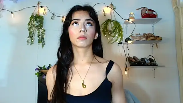 Snapshot of Sussan_Oconell chatting on 06/17/26, 01:32 Sussan Oconell online show from 06/17/26, 01:32