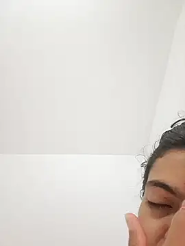 Snapshot of nikybroos chatting on 04/16/26, 02:18 nikybroos online show from 04/16/26, 02:18