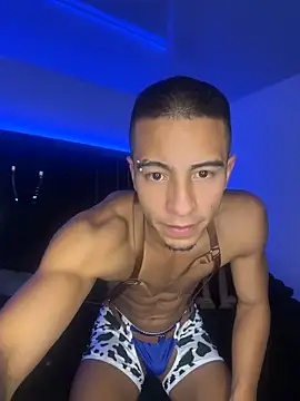 Snapshot of willclayy chatting on 06/16/26, 12:38 willclayy online show from 06/16/26, 12:38