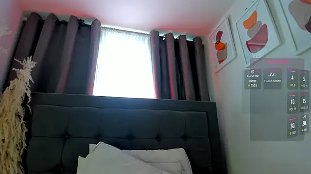 hanna-baker01 online show from 05/23/26, 02:38