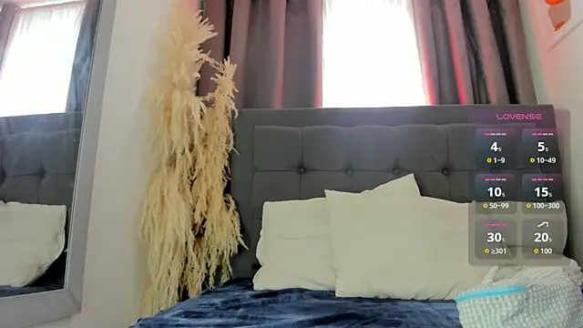 hanna-baker01 online show from 05/14/26, 02:58