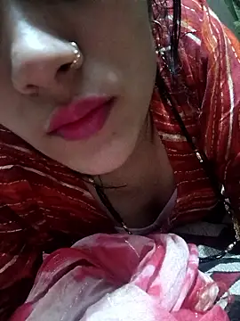 Snapshot of Sexy_Hena_69 chatting on 05/04/26, 06:44 Sexy Hena 69 online show from 05/04/26, 06:44