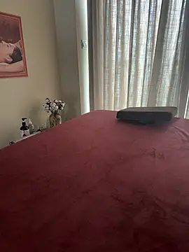 Luna-sexyy online show from 04/21/26, 07:37