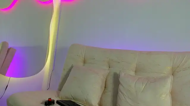 VenusBlazzer online show from 04/22/26, 02:02