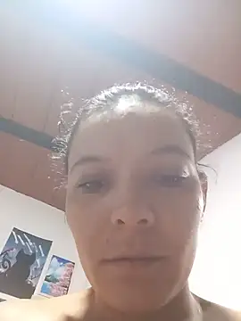 LunaArias online show from 05/31/26, 02:23