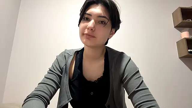 CarliSatunas online show from 04/17/26, 02:53