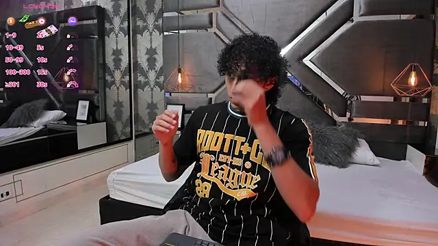 JayTaylorr online show from 04/22/26, 11:28