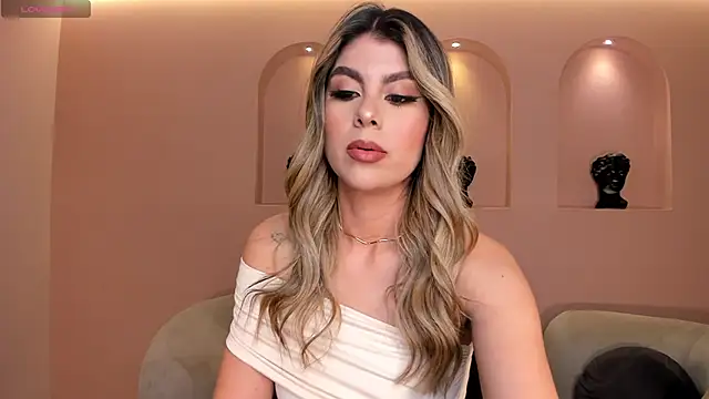 MiaSilvaX online show from 05/27/26, 11:28