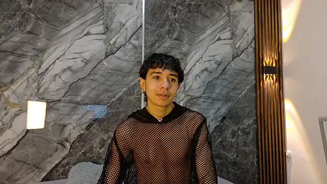 NoahWalker   online show from 04/27/26, 11:08