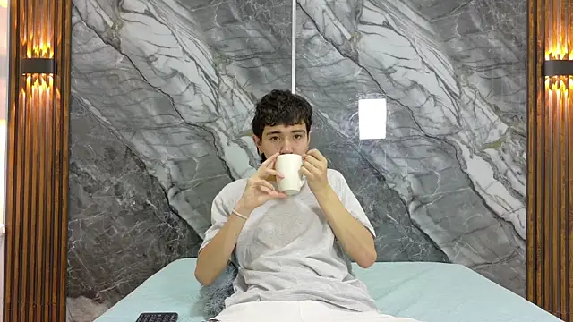 Snapshot of NoahWalker__ chatting on 07/15/26, 11:28 NoahWalker online show from 07/15/26, 11:28