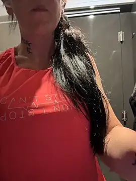 Its Lush Lily online show from 06/02/26, 10:37