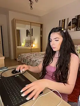 CandyElla  online show from 06/10/26, 05:58