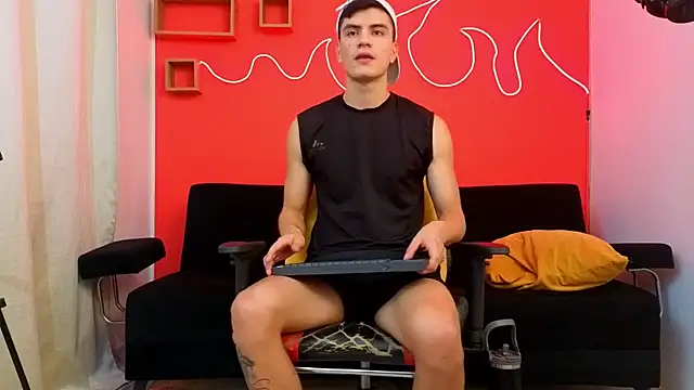 LeoTease online show from 05/14/26, 03:36