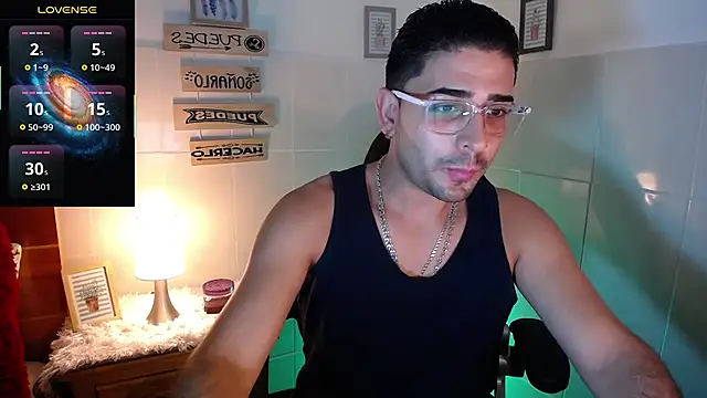 Snapshot of andders_ chatting on 05/28/26, 11:43 andders online show from 05/28/26, 11:43