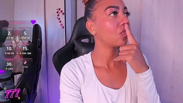 MalloryKim online show from 04/17/26, 01:36