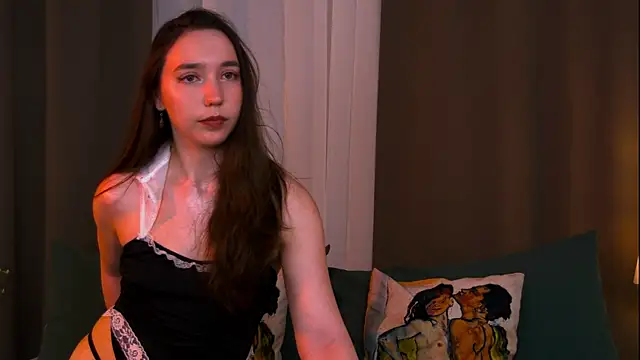 Snapshot of Suzaneey chatting on 07/03/26, 07:31 Suzaneey online show from 07/03/26, 07:31