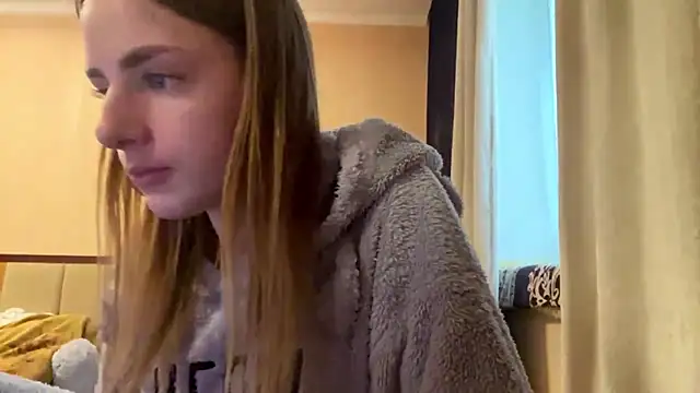 Snapshot of selianderol chatting on 06/03/26, 11:33 selianderol online show from 06/03/26, 11:33